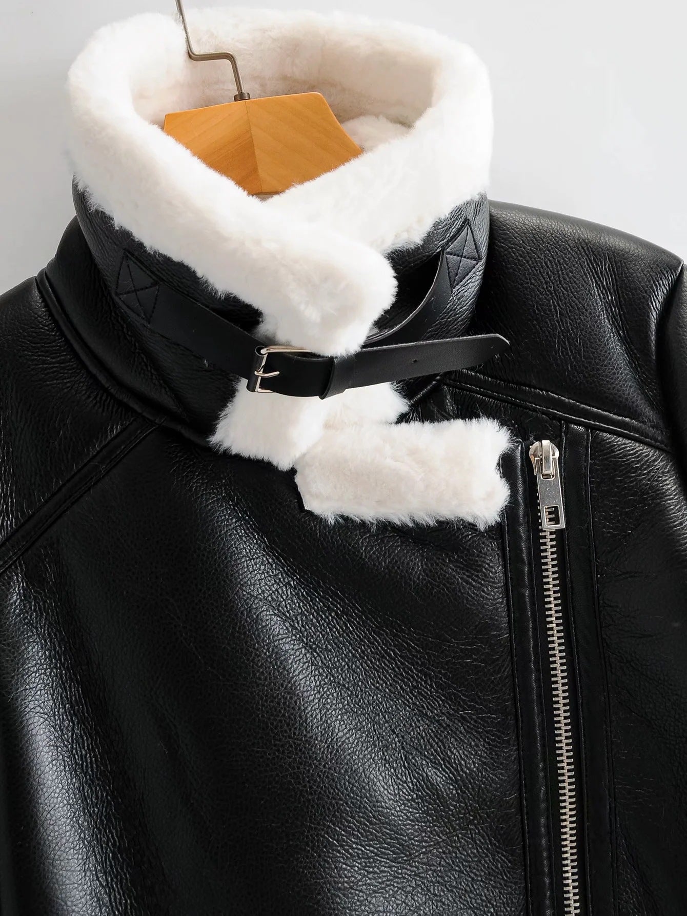 Autumn and Winter All-in-one Leather Jacket